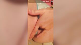 Wet Teen Fingers herself on Snapchat