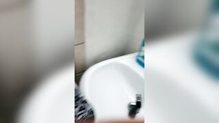 Sucking Raw Dick at a Party in the Bathroom Blowjob Instagram Thot