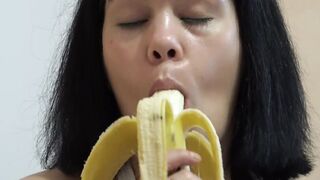 Housewife Teen Fucks Banana in the Kitchen