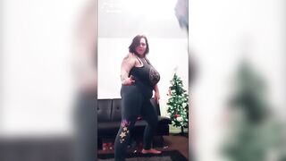 Super busty tiktok girl