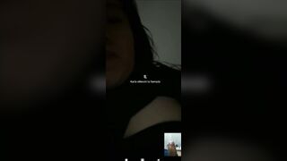 Mi Amiga me Pide que me Masturbe Por Videollamada y me Venga Para Ella