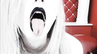 Goth Blonde Masturbates