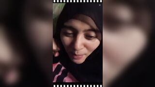 GIRL IN HIJAB PLAYING WITH HER BOOBS