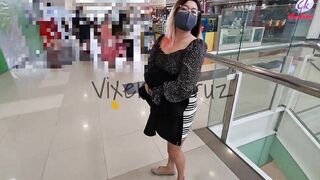 Risky Public Flashing Boobs I Show my Boobs to a guy working in SM Department Store Real Stranger