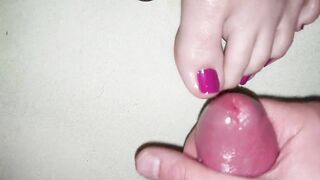 Nylon feet and toenails cum