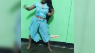 Deshi Randi ka Chudai k sath Bhojpuri dance free