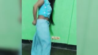 Deshi Randi ka Chudai k sath Bhojpuri dance free