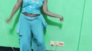 Deshi Randi ka Chudai k sath Bhojpuri dance free