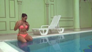 Hot big ass euro milf Sazan underwater erotics