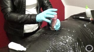 Sounding Dilator all the way in with Blue Rubber Gloves