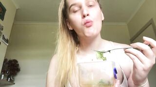 World’s Biggest Narcissistic Eats CAESER SALAD