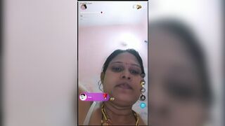 Hindu RSS leader ki wife nude selfie for muslim Uncle