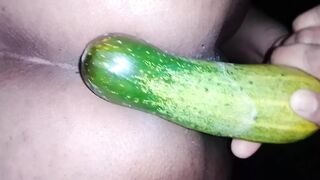 Pakistani bhabhi use cucumber and cuming part 2