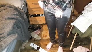 Alice - pissing my already wet jeans again & walking in public