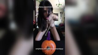 OnlyFans slut fingers her WET PUSSY???? | OF tiktok leaks