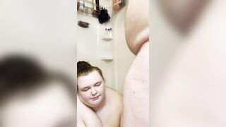 Boyfriend Pisses on BBW in shower