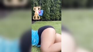 CRAZY THICK White Girl doing WAP Dance on Tiktok (looped)