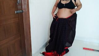 Desi Tamil Big Tits Hot granny Ka Thapa Thap chudai Majbore Appa Beta (Indian 60y Old granny fucked while she Cleaning)