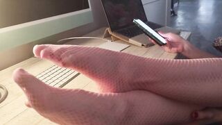 MissTandFeet showing off new pink fishnets for pervs to see