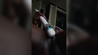 Thirsty⁉️ Ms GoodpussyMonaye cumming hard and squirting????????????…what a mess????????