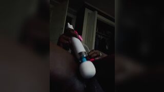 Thirsty⁉️ Ms GoodpussyMonaye cumming hard and squirting????????????…what a mess????????