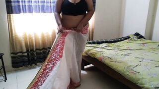 Pakistani sexy BBW aunty while wearing saree & blouse when sees neighbor & fucks her (Hindi & Urdu Clear Audio) huge cum