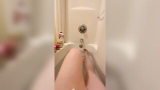 Bathtime Feet play