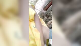 Desi Indian Village girl outdoor mms video