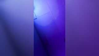 18yd old Giving best Blowjob in Club