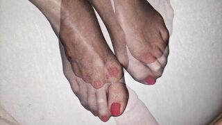 Red toenail cumshot