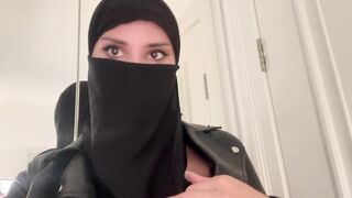 Hijabi in leather was fucked in mouth and pussy