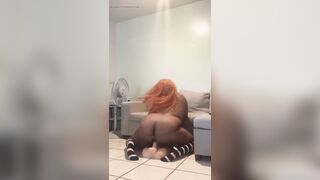 Morena bbw twerk