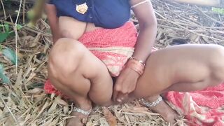 Indian desi village aunty ne outside sex