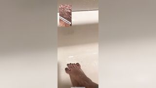 Facebook Thot Monique Perez Shows Feet before Footjob