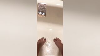 Facebook Thot Monique Perez Shows Feet before Footjob