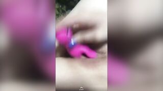 Girlfriend Kelsey Sends Videos of herself Riding a Pink Vibrator on Snapchat