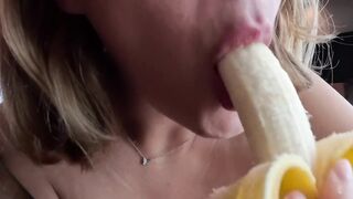 HILDE _FRENCH- JE SUCE UNE BANANE PARTIE 1/4