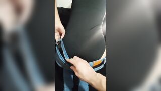 Mi hijastra me presta sus nalgas para jugar, pero no quiere que se lo meta.