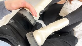 Her Boots got a Thick layer of CUM ????(shoejob)