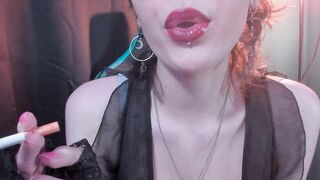 Sucking Marlboro Reds with red lipstick (close-up) | Smoking Astrid