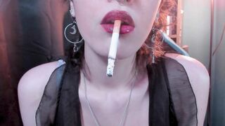 Sucking Marlboro Reds with red lipstick (close-up) | Smoking Astrid