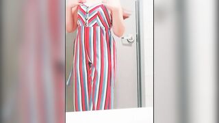 Joven MILF Mexicana Se Graba En El Baño De Su Trabajo y Enseña Todo El Culo Gordo