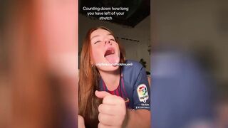 18yo accidental leak pussy on TikTok