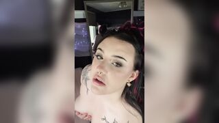 FAT GOTH GF OILS UP TITS AND WANTS TO FUCK YOU